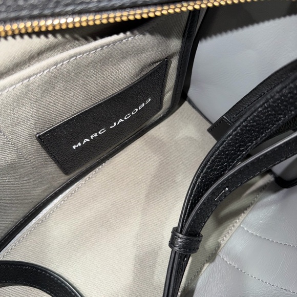 Marc Jacobs Medium Black Tote Bag. 
13”W 10”H 5”D - Picture 8 of 11